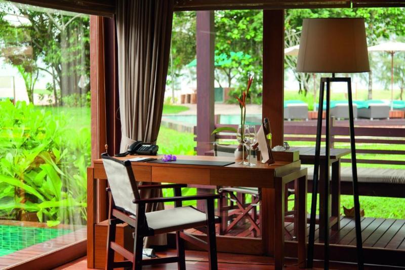 Wanakarn Beach Resort & Spa Phang Nga Room photo