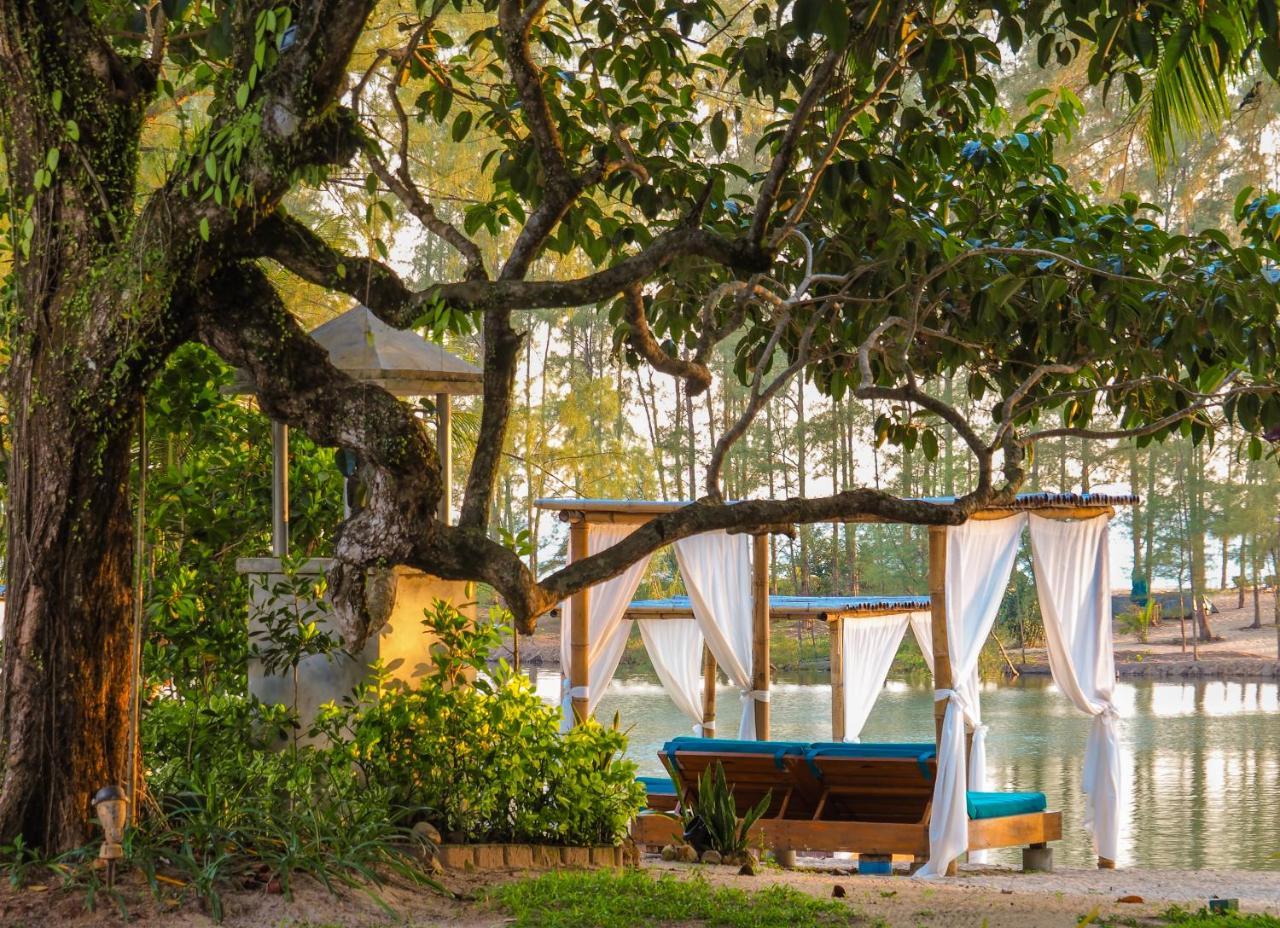 Wanakarn Beach Resort & Spa Phang Nga Exterior photo